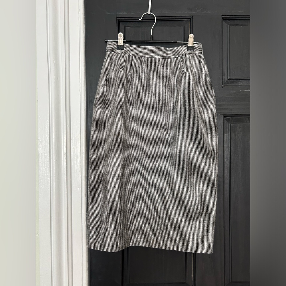 Evan Picone Black & White Houndstooth Pencil Skirt